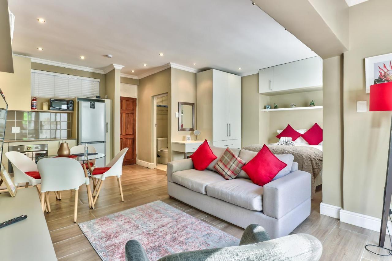 Fairmile On Main Apartment Cape Town Exterior photo
